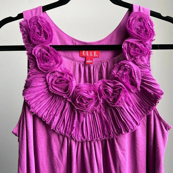 ELLE Tank Top Purple | Purple Tank Top | Tank Top with Flower Details | Floral - Picture 2 of 9